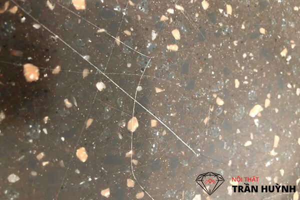 làm gì khi đá nhân tao bị trầy xước,