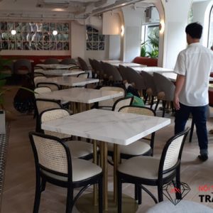 Thi công mặt bàn đá nhân tạo nhà hàng Dimsum quận 1