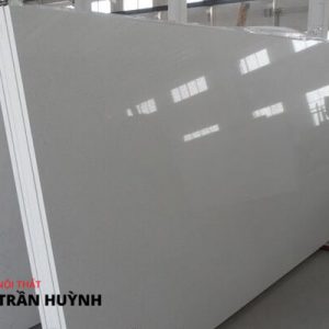 Đá nhân tạo màu trắng dẫn đầu xu thế nội thất hiện đại
