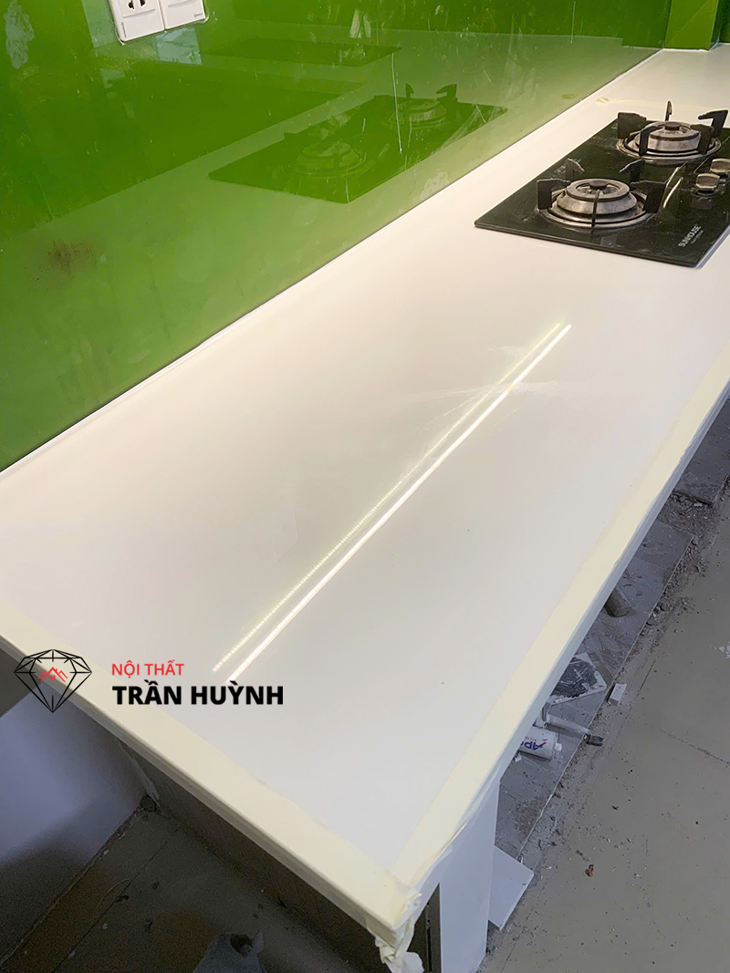 Mặt Bếp Đá Lamar Trắng Trơn & Bậc Cấp Kim Sa Trung - Thi Công Dự Án Khách Tân Hiệp 24, Huyện Hóc Môn