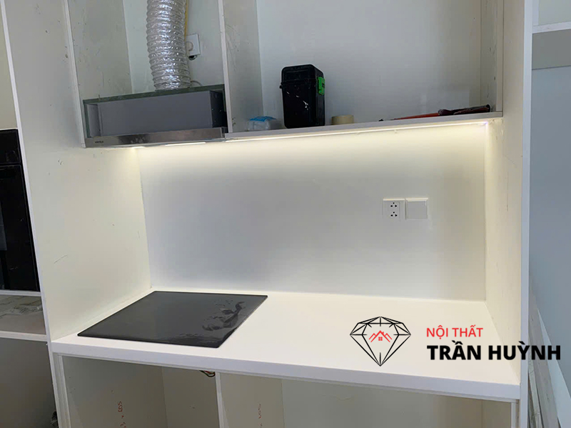 Masteri Quận 9 | Thi Công Mặt Bàn Đảo, Lavabo, Bồn Tắm Bằng Đá Solid Surface – Tinh Tế Từng Chi Tiết