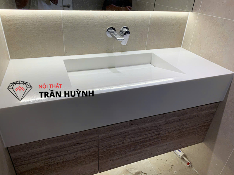Dự Án Thảo Điền: Thi Công Lavabo Solid Surface Màu Trắng, Nâng Tầm Không Gian