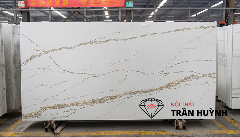Đá Cẩm Thạch Nhân Tạo: Ưu Điểm Vượt Trội & Bảng Giá Chi Tiết Mới Nhất 2025