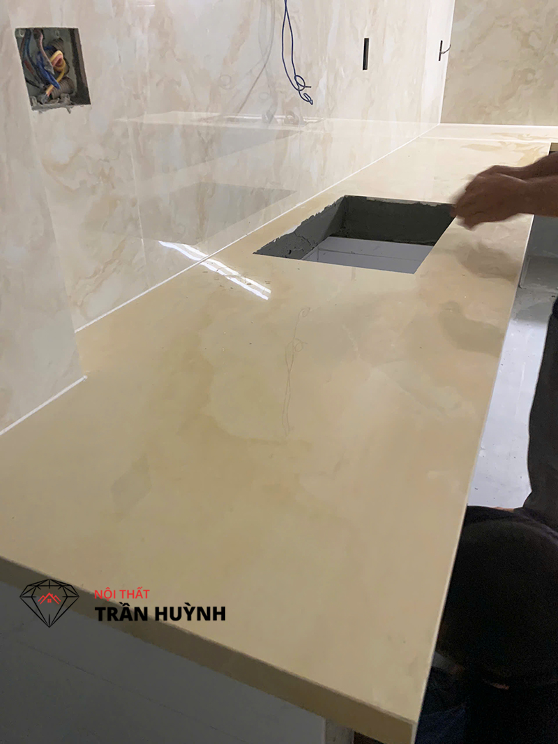 Dự Án Khách Lẻ: Ốp Tường & Mặt Bếp Đá Marble Light Beige – Hẻm 76 Lê Văn Phan, Tân Phú