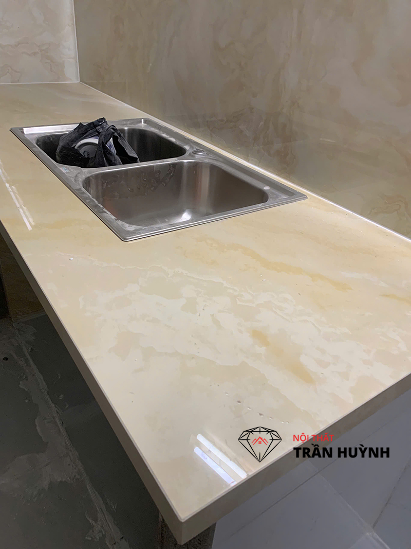 Dự Án Khách Lẻ: Ốp Tường & Mặt Bếp Đá Marble Light Beige – Hẻm 76 Lê Văn Phan, Tân Phú