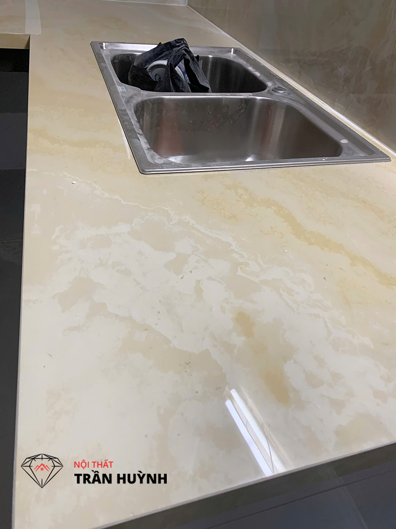 Dự Án Khách Lẻ: Ốp Tường & Mặt Bếp Đá Marble Light Beige – Hẻm 76 Lê Văn Phan, Tân Phú