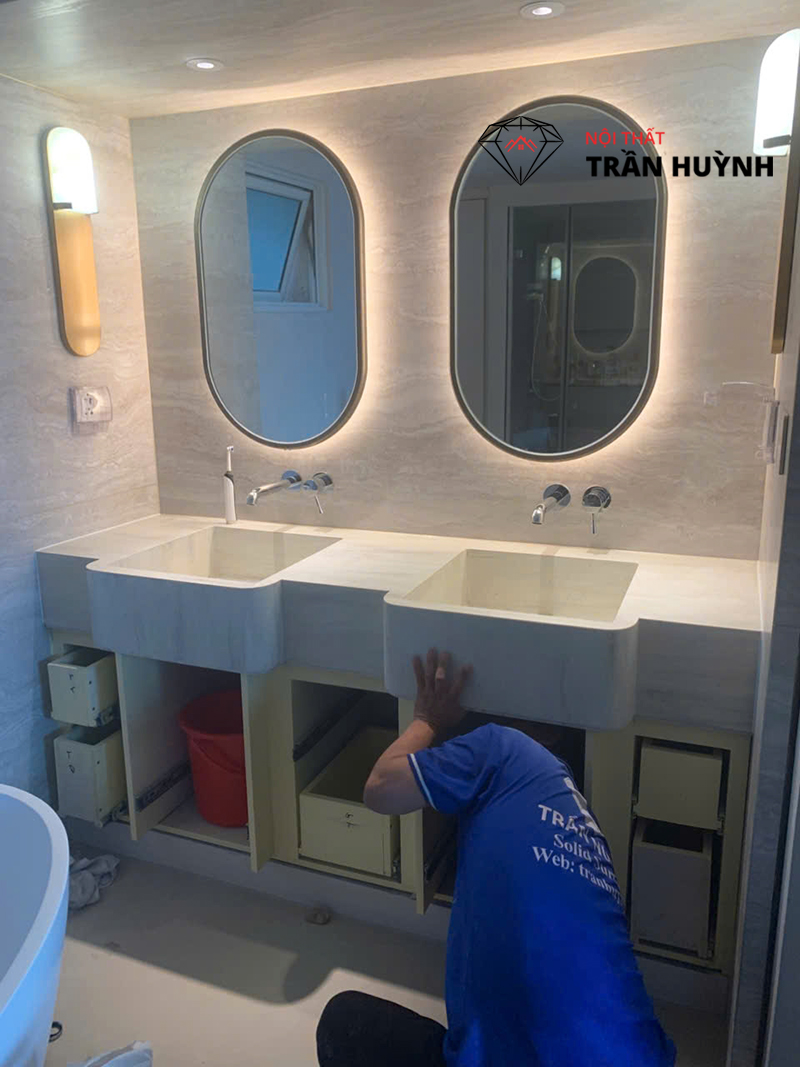 Dự Án Phú Hoàng Anh: Hoàn Thiện Lavabo & Tab Đầu Giường Đá Vân Mây Tại Chung Cư