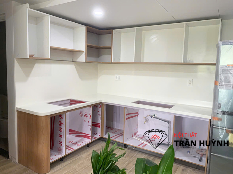 Công Trình Flora Novia Quận 2: Trọn Gói Mặt Bếp & Lavabo Solid Surface Sang Trọng