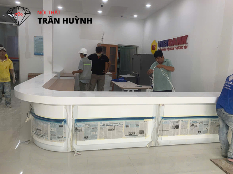Dự Án CN VietinBank: Quầy Giao Dịch Đá Solid Surface tại Cần Thơ