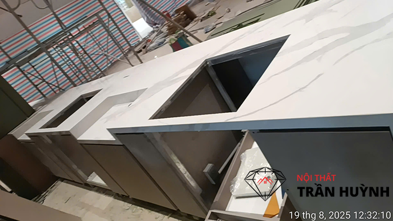 Hình Ảnh thực tế Quầy Bar Đá Nhân Tạo Lamar Vân Mây Tại Aeon Tân An Long An