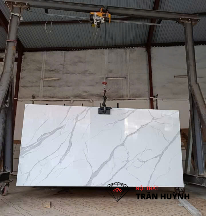 Đá Nhân Tạo Lamar Là Gì? Ưu – Nhược Điểm & Ứng Dụng Thực Tế Trong Nội Thất