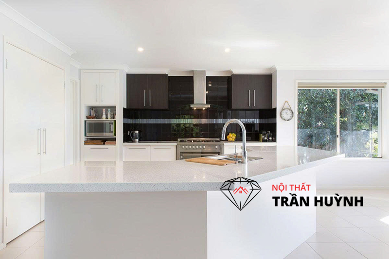 Xu Hướng Đá Nhân Tạo Trong Thiết Kế Nội Thất Hiện Đại 2025