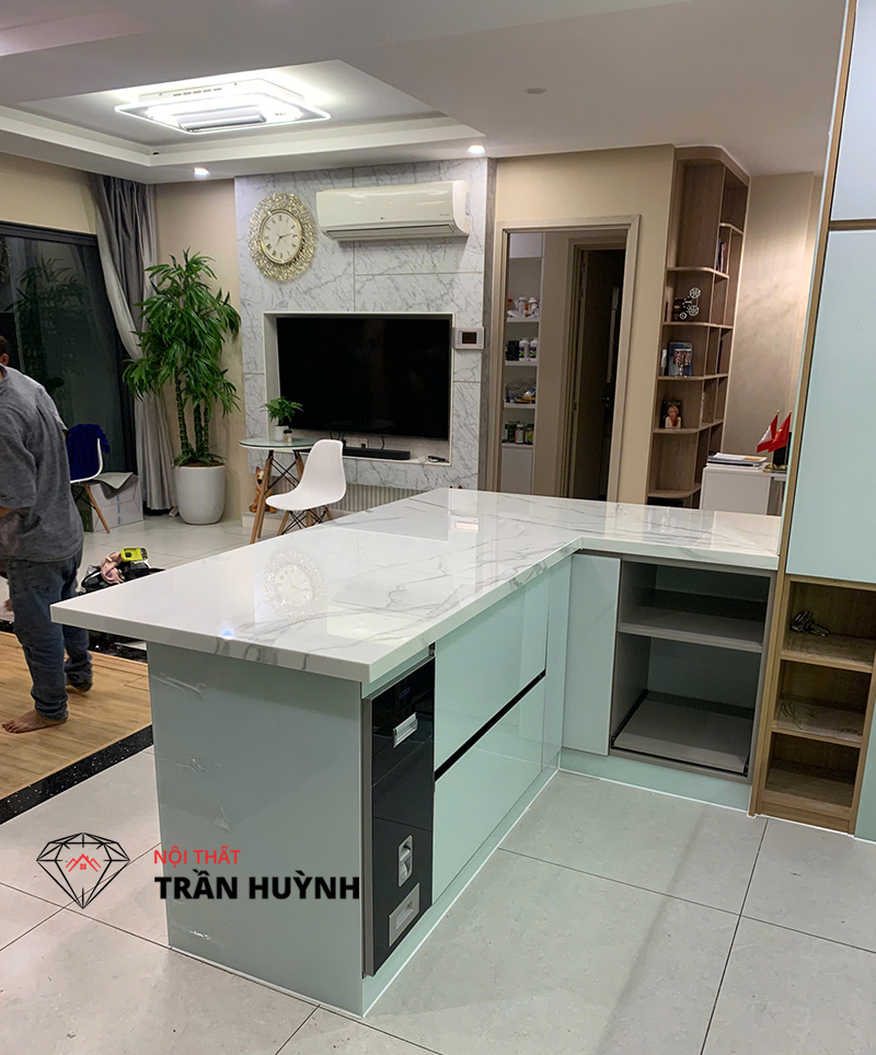 Dự án Thi Công Bếp Đá Nhân Tạo Trắng Sứ Vân Mây – Mai Chí Thọ, Thủ Đức