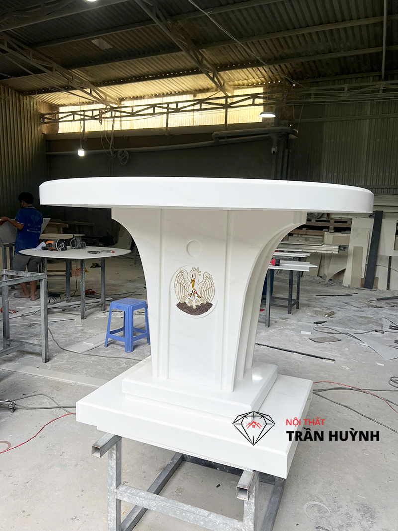Bàn Thánh Đá Vân Mây Mã VM002 Tại Nhà Thờ Thủ Đức – Vẻ Đẹp Tôn Nghiêm, Đẳng Cấp