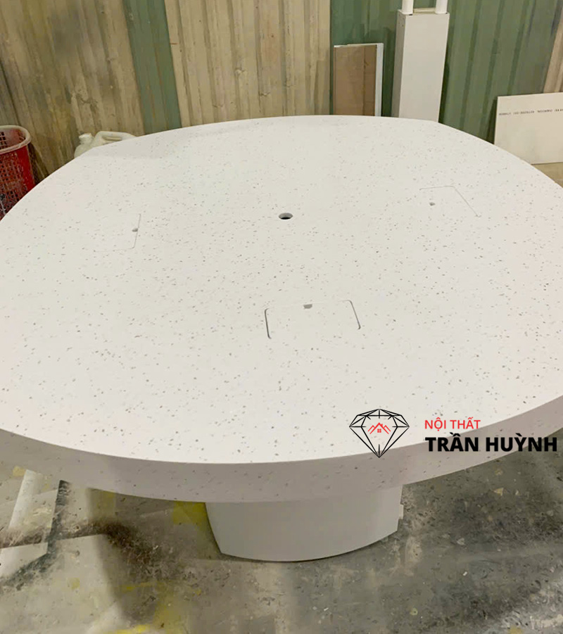 Mặt Bàn Đá Solid Surface CP302 Tại Công Trình Chí Lực Việt