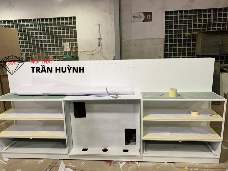 Mặt Bàn Đá Solid Surface CP302 Tại Công Trình Chí Lực Việt