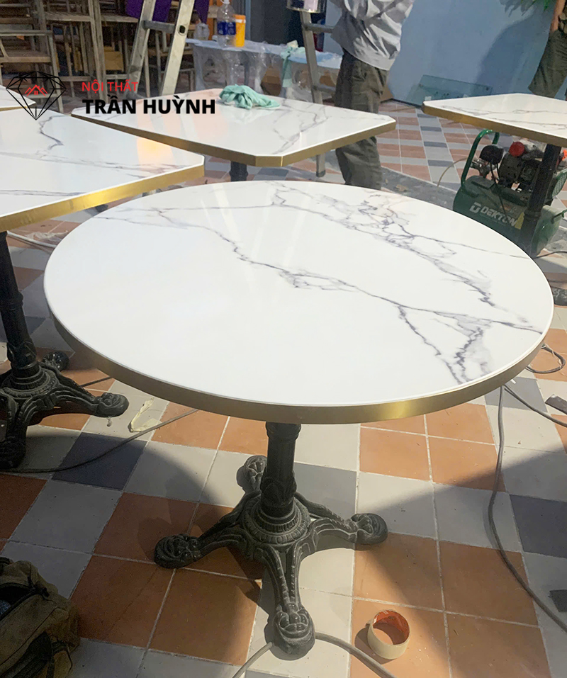 Hình ảnh Thực tế Dự Án Mặt Bàn Đá Vân Mây Tại Cần Thơ