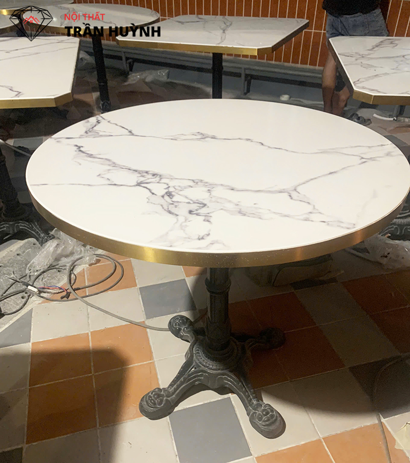 Hình ảnh Thực tế Dự Án Mặt Bàn Đá Vân Mây Tại Cần Thơ