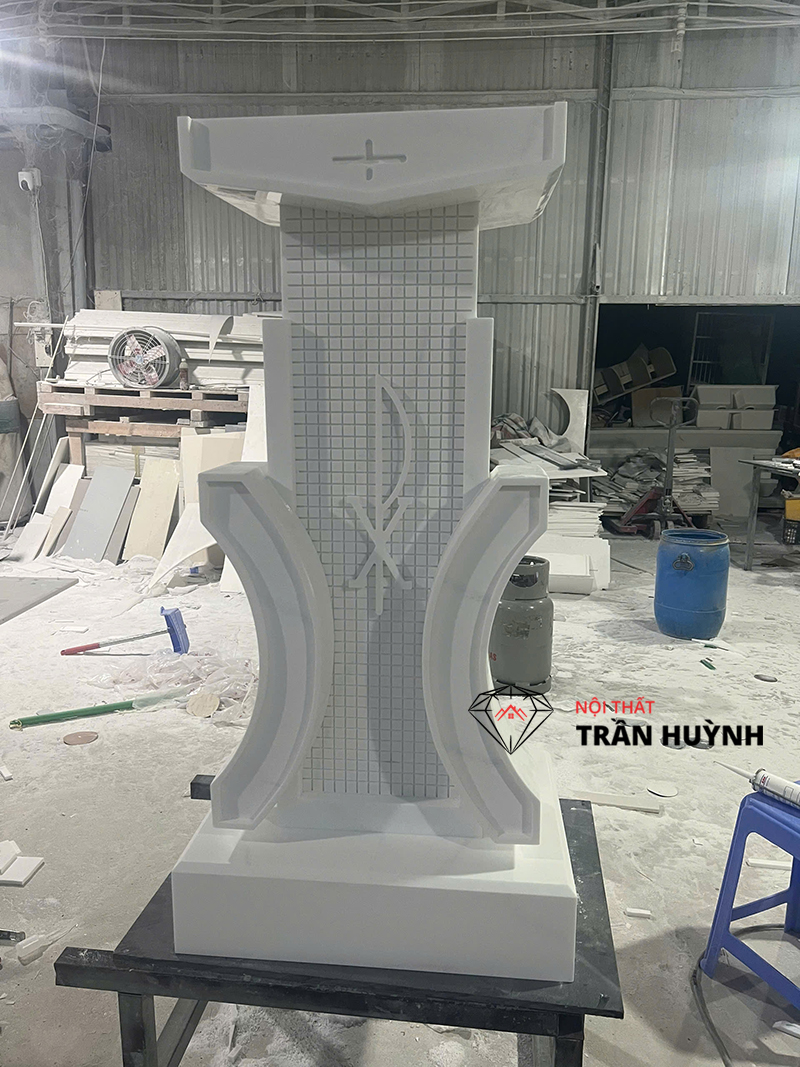 Bàn Thánh Đá Vân Mây Mã VM002 Tại Nhà Thờ Thủ Đức – Vẻ Đẹp Tôn Nghiêm, Đẳng Cấp
