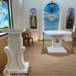 Bàn Thánh Đá Vân Mây Mã VM002 Tại Nhà Thờ Thủ Đức – Vẻ Đẹp Tôn Nghiêm, Đẳng Cấp