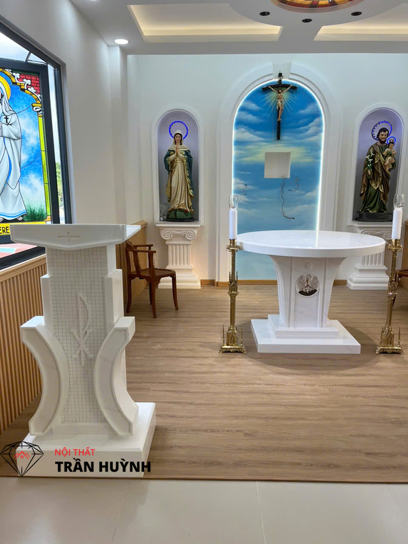 Bàn Thánh Đá Vân Mây Mã VM002 Tại Nhà Thờ Thủ Đức – Vẻ Đẹp Tôn Nghiêm, Đẳng Cấp
