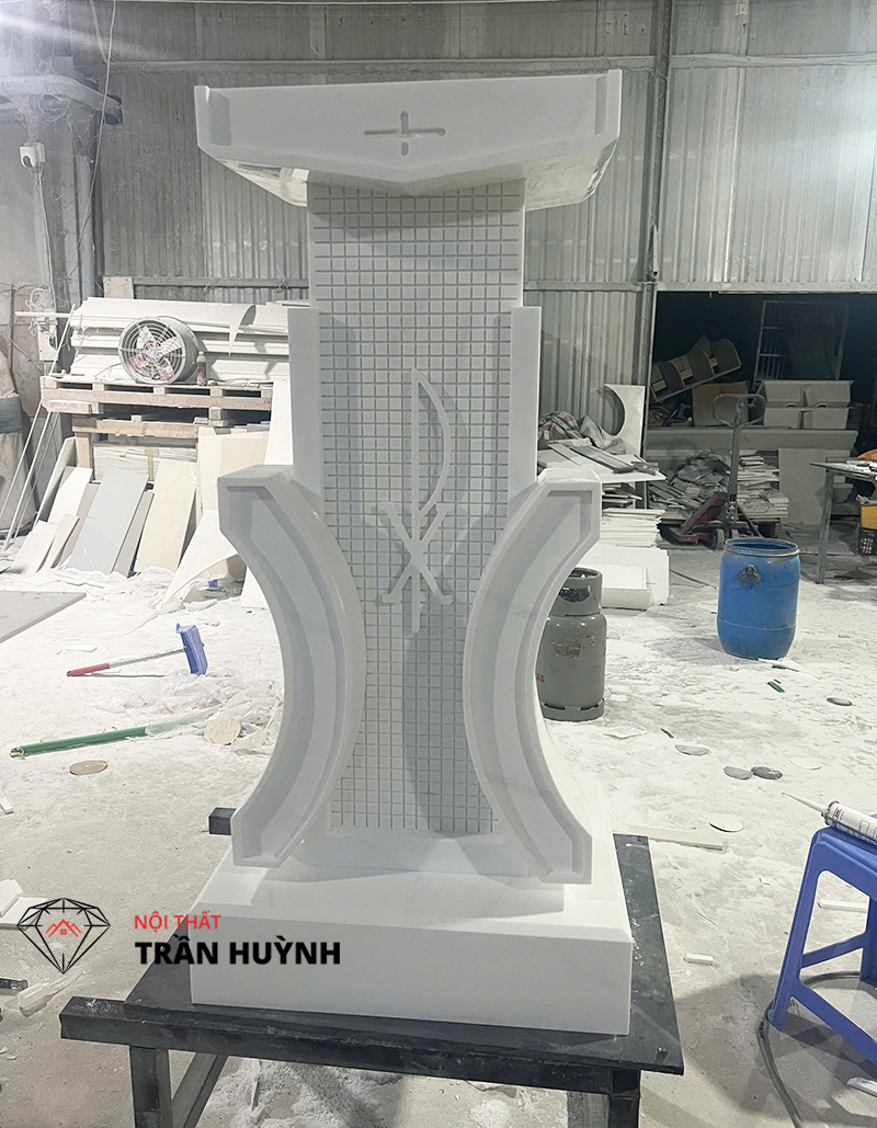 Bàn Thánh Đá Vân Mây Mã VM002 Tại Nhà Thờ Thủ Đức – Vẻ Đẹp Tôn Nghiêm, Đẳng Cấp