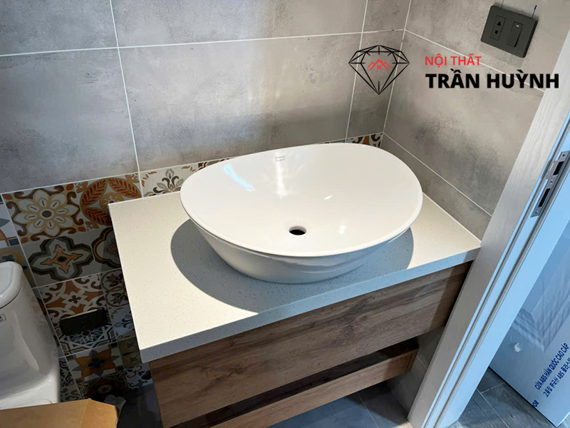 Thi Công Mặt Bếp, Mặt Lavabo Đá Mã C109 Tại Meyhomes Capital Phú Quốc – Dự Án Đẳng Cấp 2025