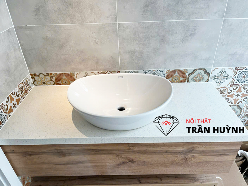 Thi Công Mặt Bếp, Mặt Lavabo Đá Mã C109 Tại Meyhomes Capital Phú Quốc – Dự Án Đẳng Cấp 2025
