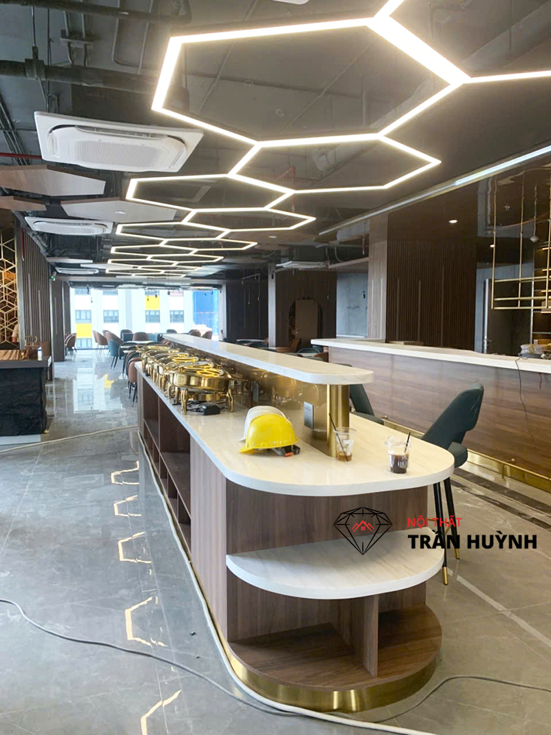 Dự Án Thi Công Thực Tế Tại Bcons Dĩ An Bình Dương – Hạng Mục Quầy Buffet, Quầy Bar, Quầy Lễ Tân, Bàn Ăn & Lavabo Đá Solid Surface Cao Cấp