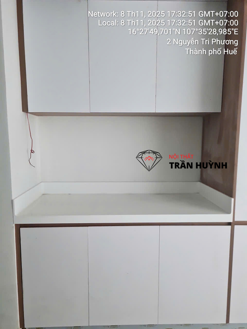 Thi Công Đá Solid Surface Tại Bệnh Viện Quốc Tế Huế – Hoàn Thiện Quầy Lễ Tân, Mặt Bếp & Lavabo Hiện Đại