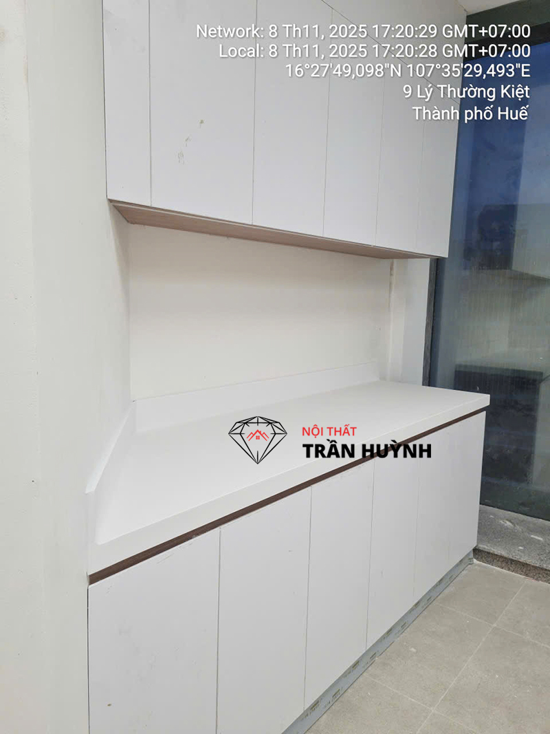 Thi Công Đá Solid Surface Tại Bệnh Viện Quốc Tế Huế – Hoàn Thiện Quầy Lễ Tân, Mặt Bếp & Lavabo Hiện Đại