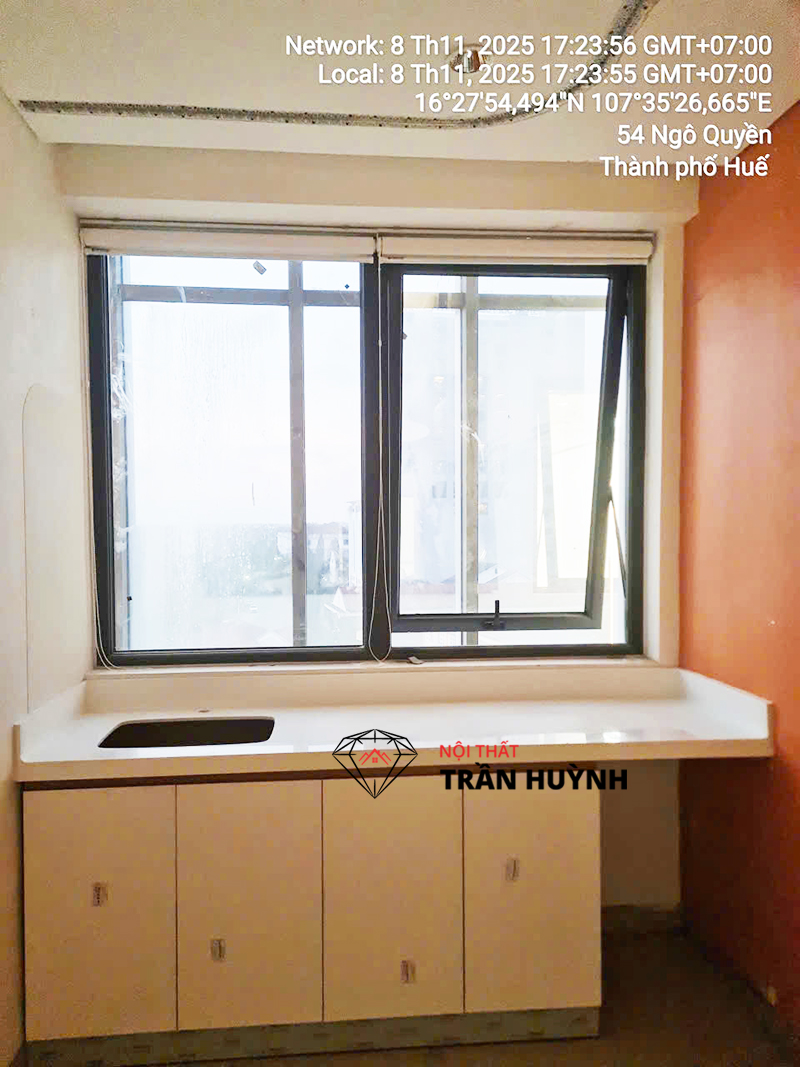 Thi Công Đá Solid Surface Tại Bệnh Viện Quốc Tế Huế – Hoàn Thiện Quầy Lễ Tân, Mặt Bếp & Lavabo Hiện Đại