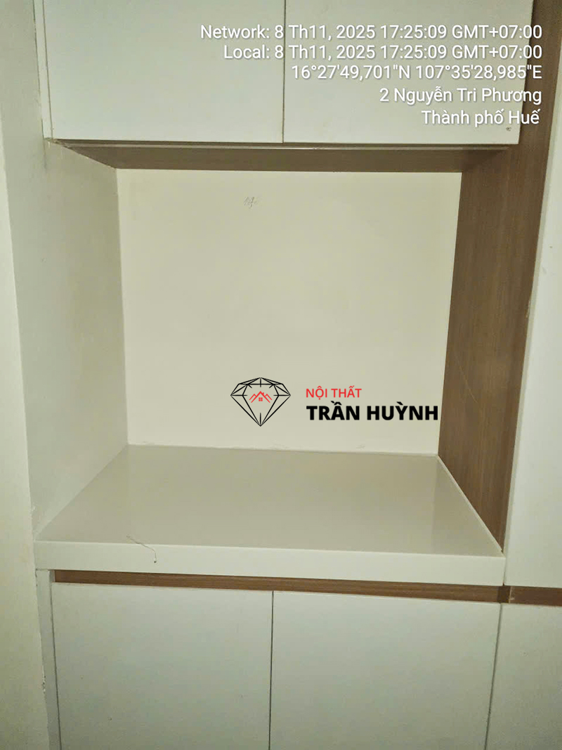 Thi Công Đá Solid Surface Tại Bệnh Viện Quốc Tế Huế – Hoàn Thiện Quầy Lễ Tân, Mặt Bếp & Lavabo Hiện Đại