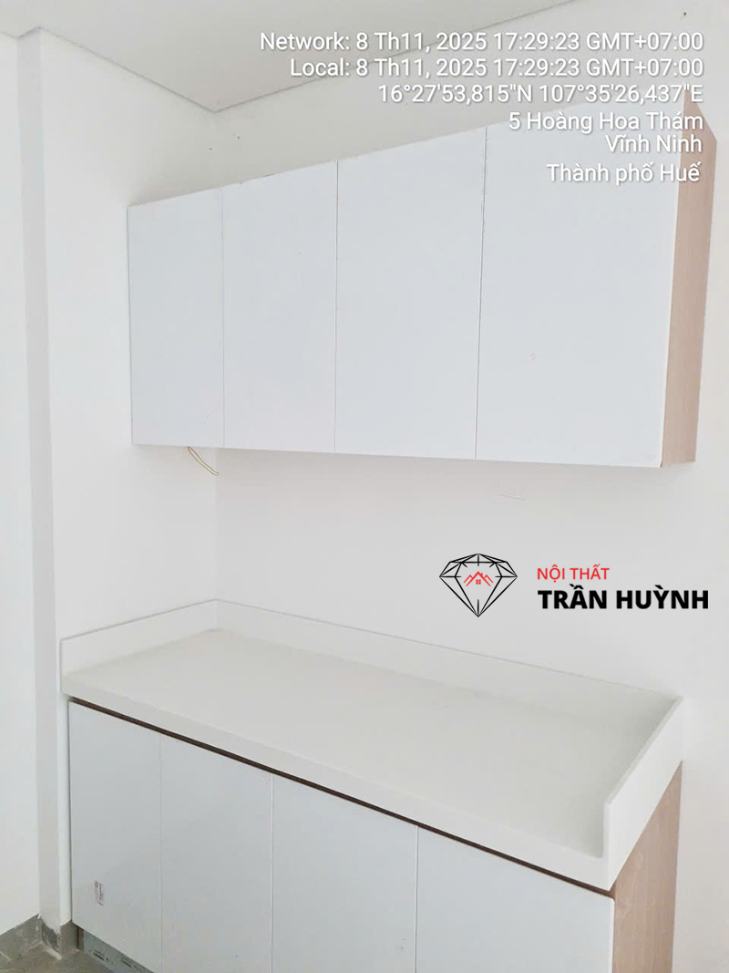 Thi Công Đá Solid Surface Tại Bệnh Viện Quốc Tế Huế – Hoàn Thiện Quầy Lễ Tân, Mặt Bếp & Lavabo Hiện Đại