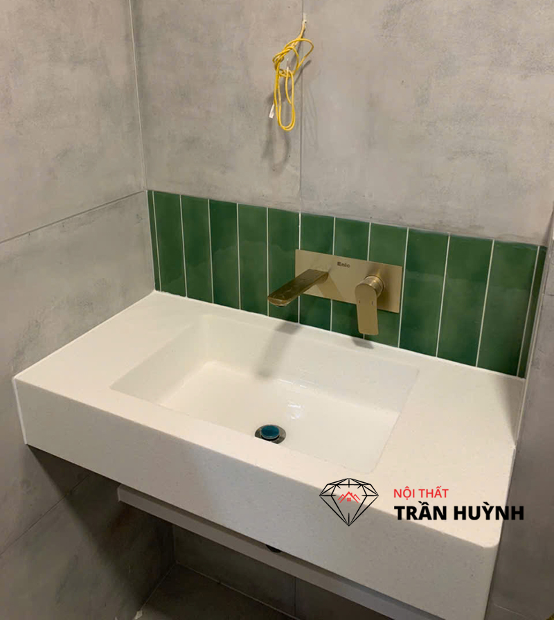 Dự Án Lavabo Trắng Treo Tường Tại Quận 11 – Thi Công Thực Tế Tại 154 Tôn Thất Hiệp P11