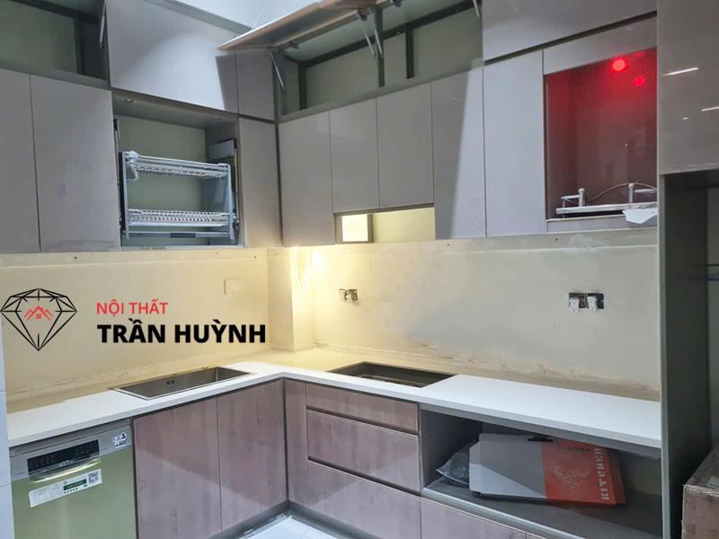 Hình ảnh thi công thực tế dự án Mặt Bàn Bếp Đá Solid Surface Tại Bình Tân