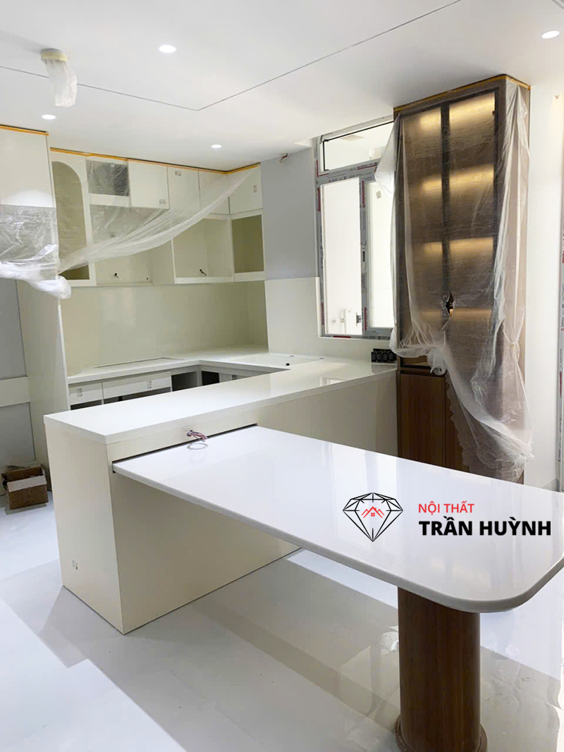 Chung Cư Hà Đô Nguyễn Văn Công – Thi Công Đá Solid Surface Mặt Bếp, Lavabo, Bàn Trang Điểm Cao Cấp