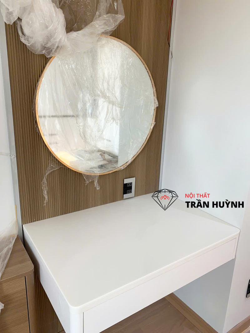 Chung Cư Hà Đô Nguyễn Văn Công – Thi Công Đá Solid Surface Mặt Bếp, Lavabo, Bàn Trang Điểm Cao Cấp