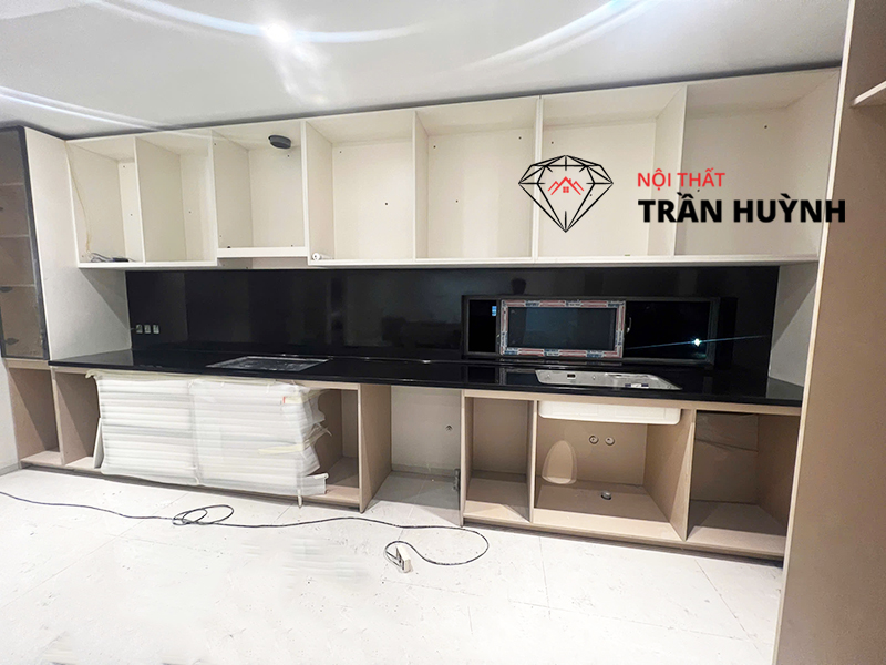 Dự Án Thi Công Bếp Đá Đen Kim Sa P104 Tại TP Phú Mỹ – Bà Rịa Vũng Tàu