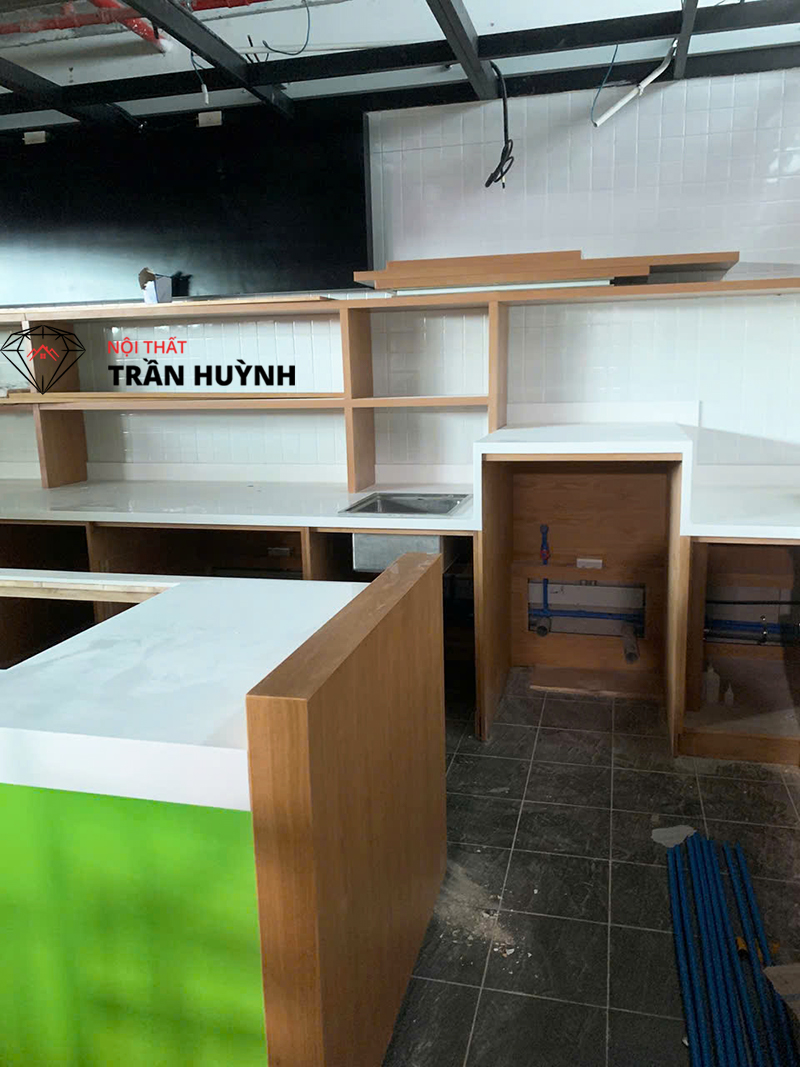 Thi công quầy Solid Surface tại Sân Bay Cam Ranh