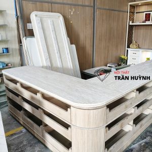 Thi Công Đá Travertine Tự Nhiên Cho Quầy Dịch Vụ Sân Bay Cam Ranh Nha Trang
