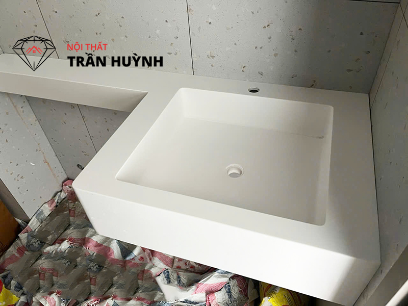 Dự Án Thi Công Lavabo Đá Solid Surface Trắng Cao Cấp Tại Hóc Môn