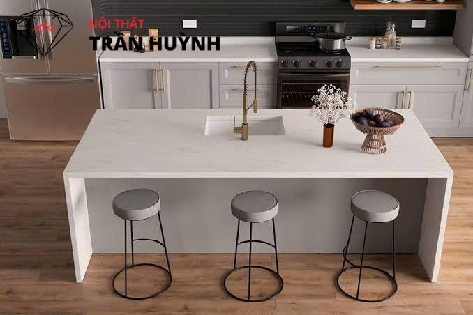 Đá Nung Kết Và Đá Solid Surface: Nên Chọn Loại Nào Cho Từng Hạng Mục?
