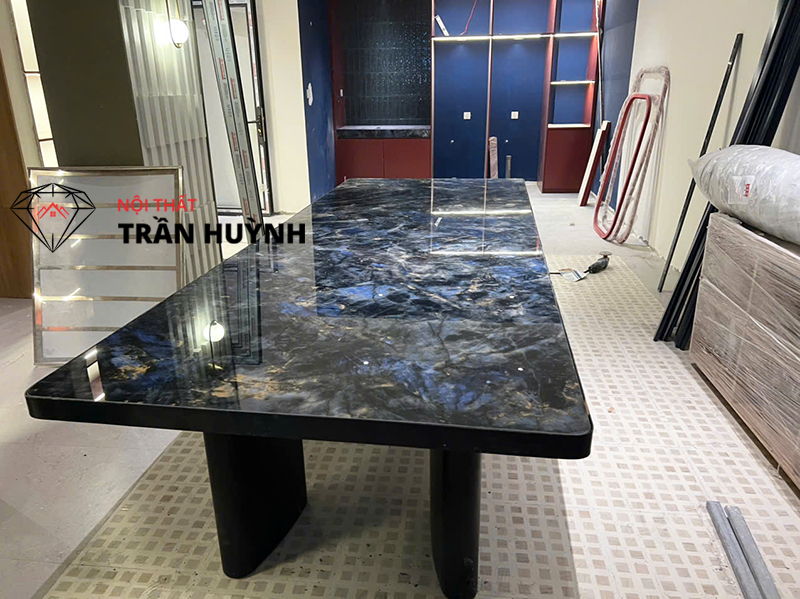 Dự Án Thi Công Đá Nung Kết Volga Blue Tại Khách Sạn Đà Nẵng